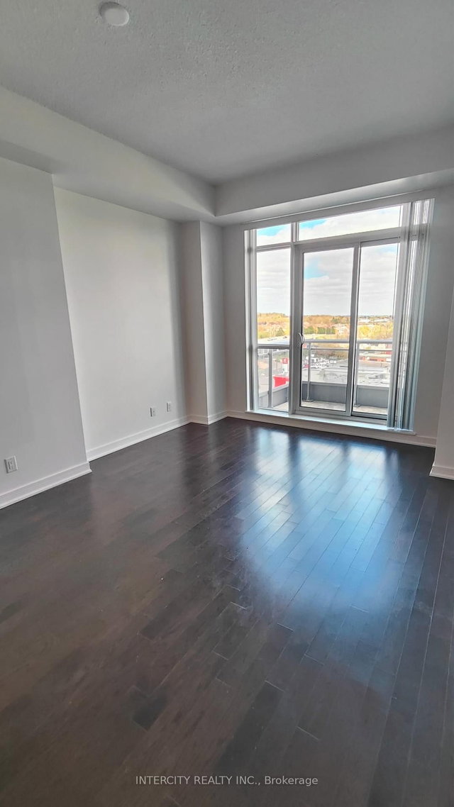 804 - 9205 Yonge Street N
