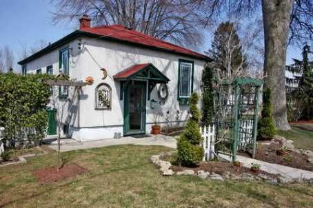 769 Arthur St, Newmarket, L3Y1S4 | Image 2