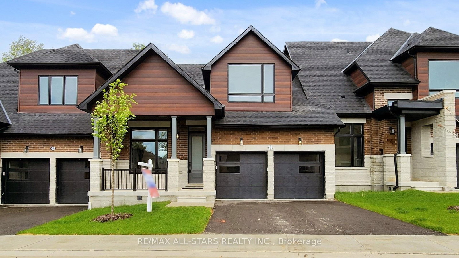 3 Lois Torrance Trail • Uxbridge, ON photo 1