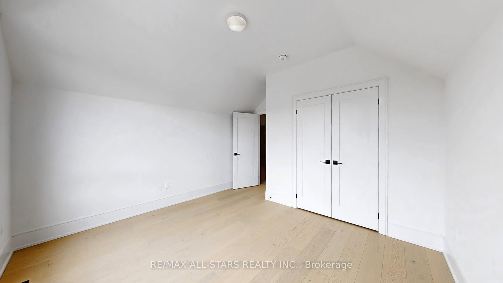 3 Lois Torrance Trail • Uxbridge, ON photo 33