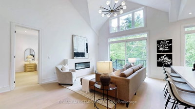 3 Lois Torrance Trail • Uxbridge, ON photo 8