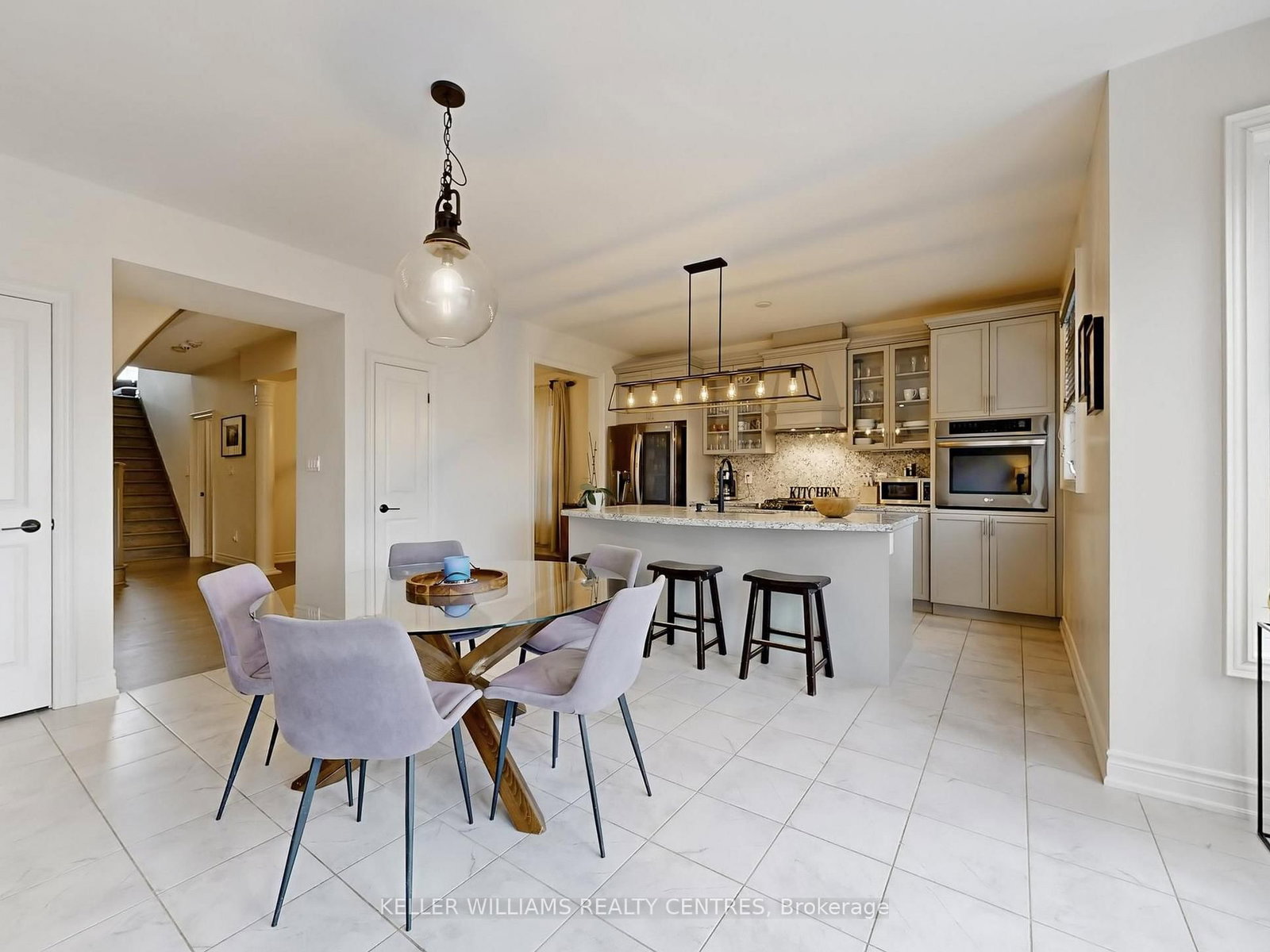 833 Langford Boulevard • Bradford West Gwillimbury, ON photo 13