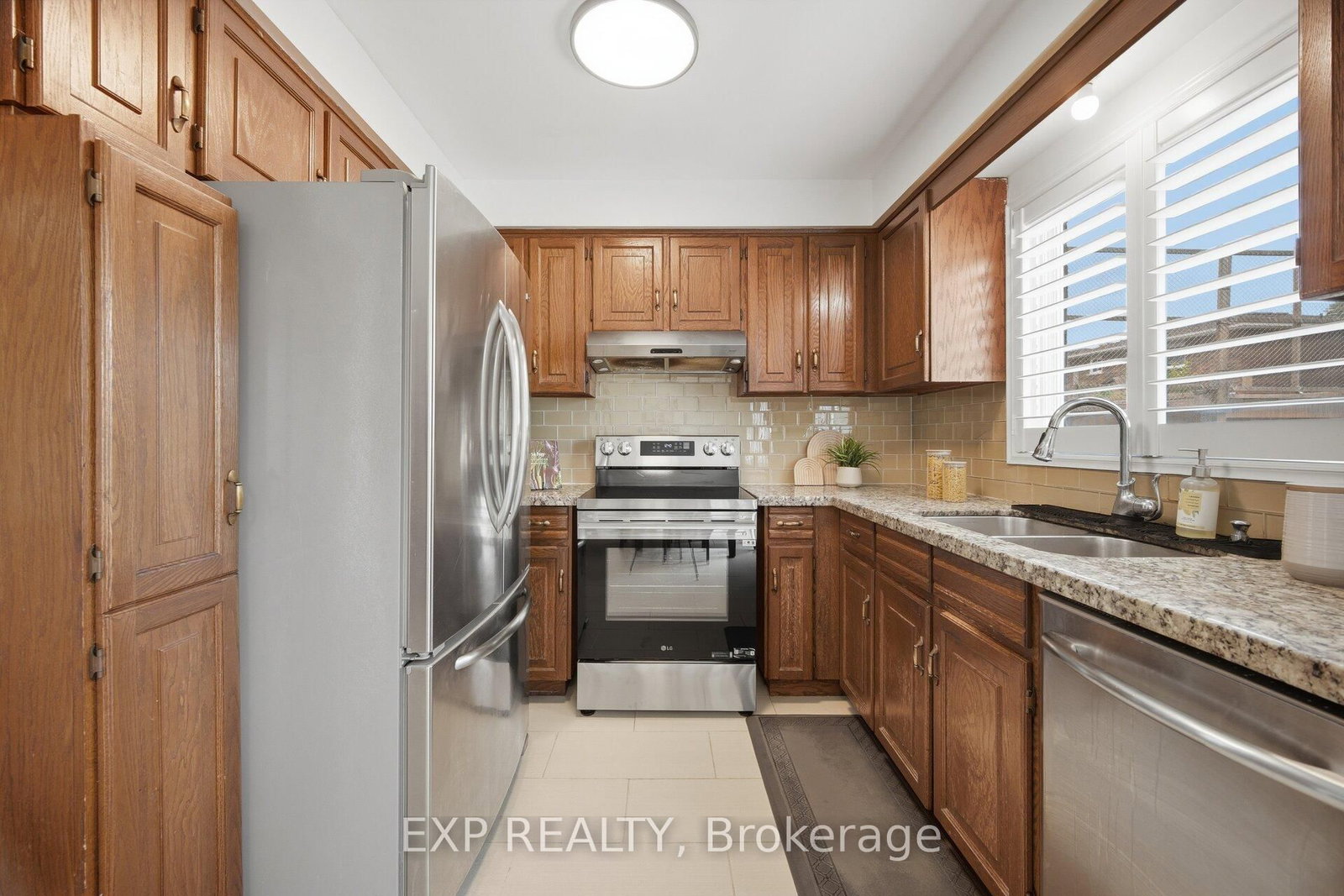 70 Embassy Drive • Vaughan, ON photo 10
