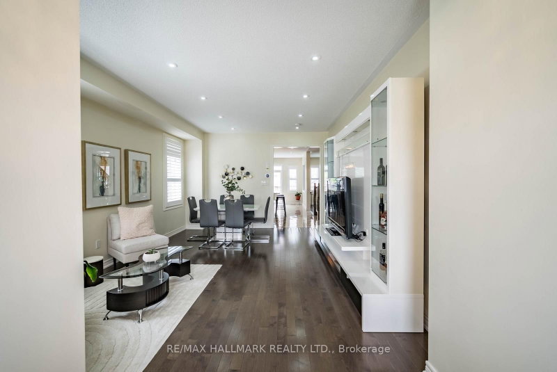 135 Glad Park Ave photo 5