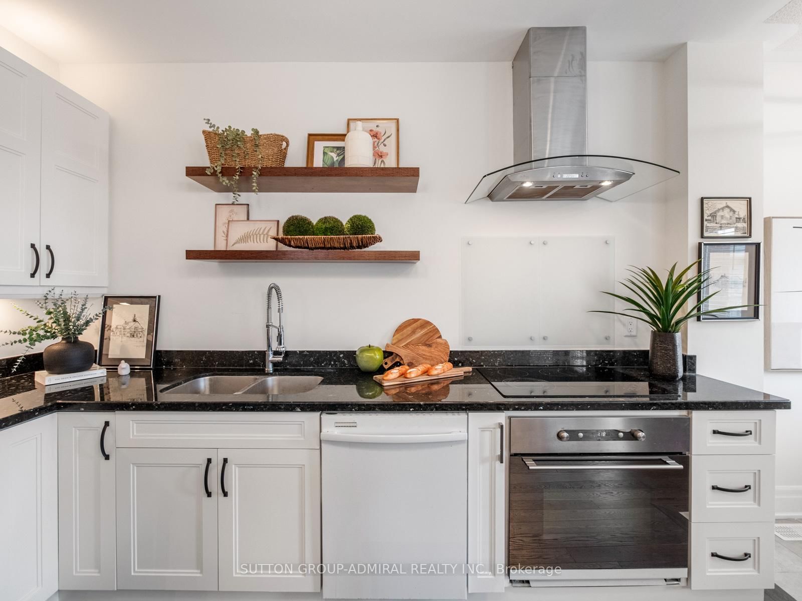10 Forest Run Boulevard • Vaughan, ON photo 17