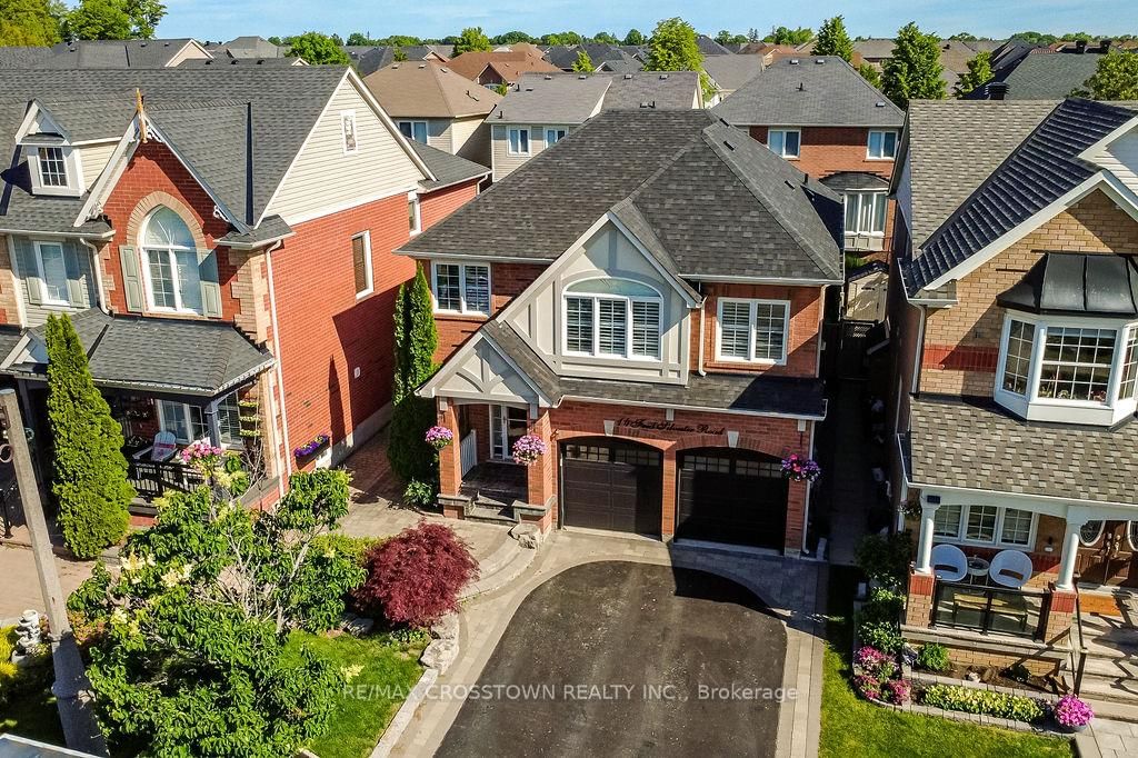 14 Fred Silvester Road • Whitchurch-Stouffville, ON photo 1