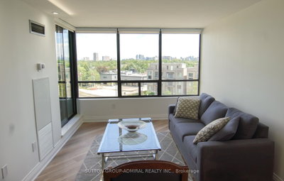 7420 Bathurst Street