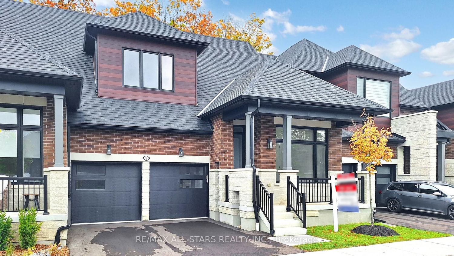 5 Vern Robertson Gate • Uxbridge, ON photo 1
