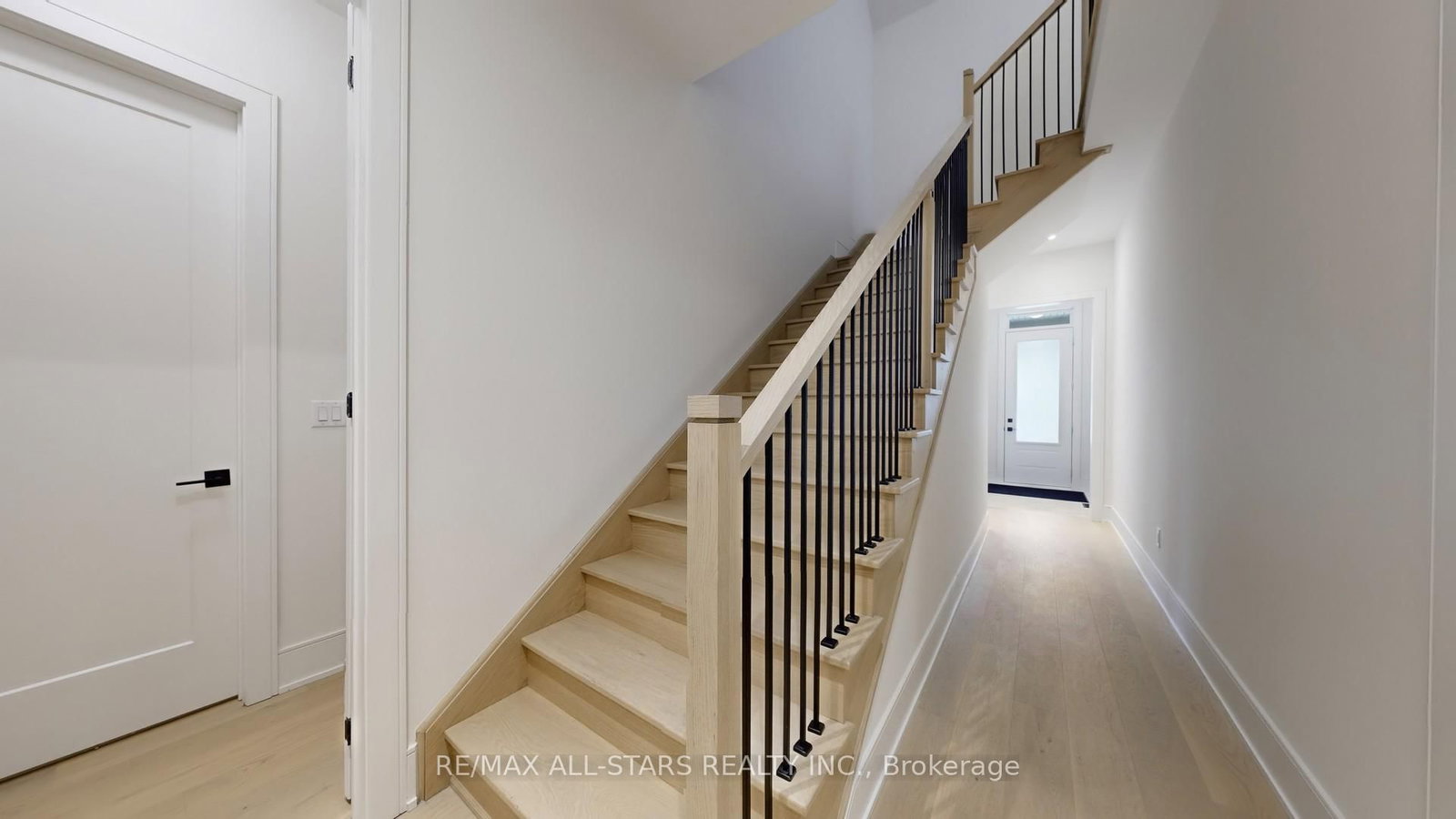 5 Vern Robertson Gate • Uxbridge, ON photo 24