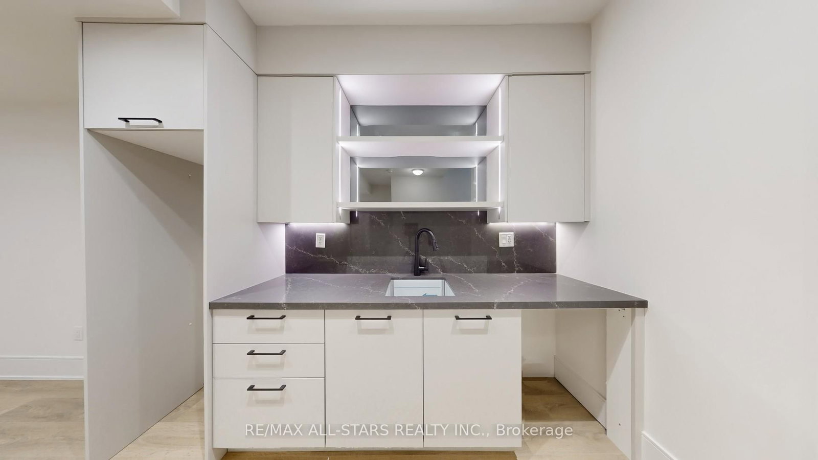 5 Vern Robertson Gate • Uxbridge, ON photo 37