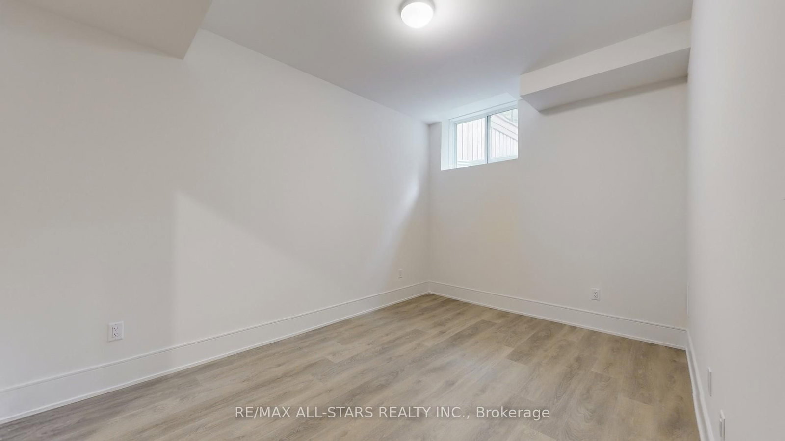 5 Vern Robertson Gate • Uxbridge, ON photo 38