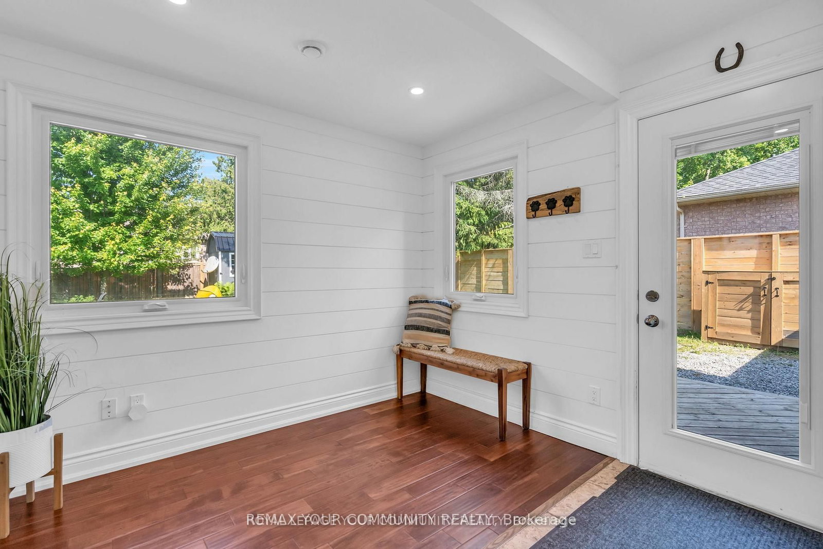 21039 Dalton Road • Georgina, ON photo 16