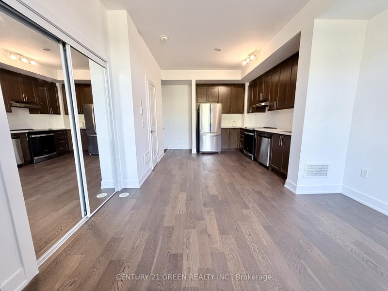 9560 Islington Ave photo 5
