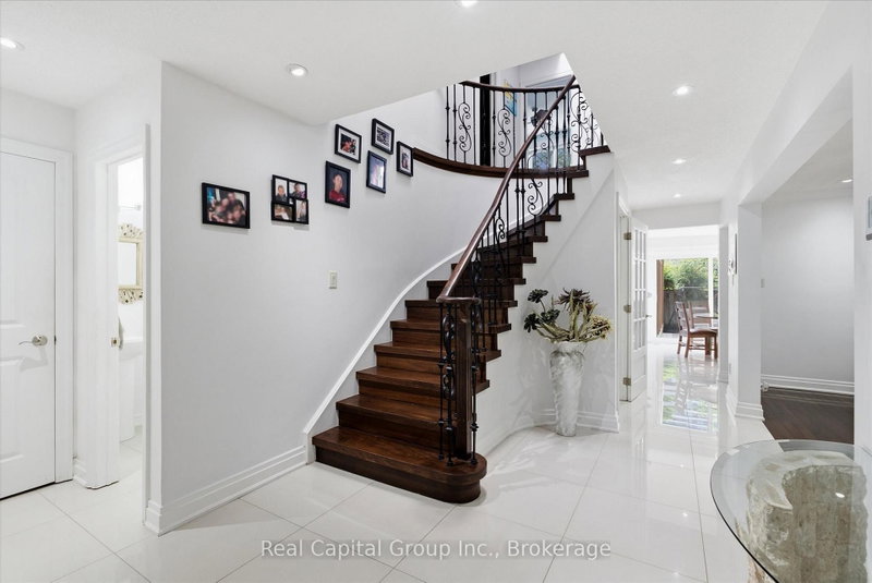 171 ROSEDALE HEIGHTS Drive