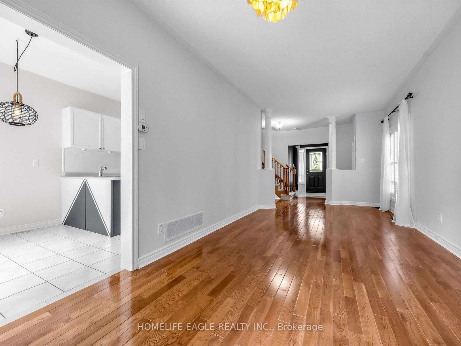 101 Downey Circle • Aurora, ON photo 11