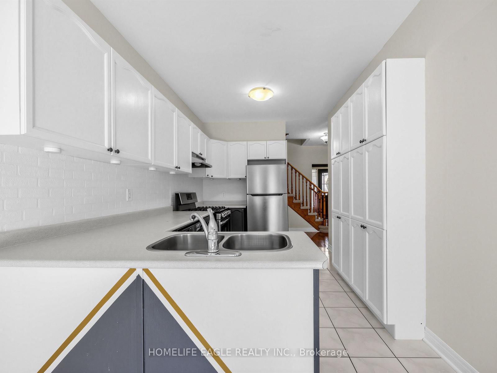 101 Downey Circle • Aurora, ON photo 16