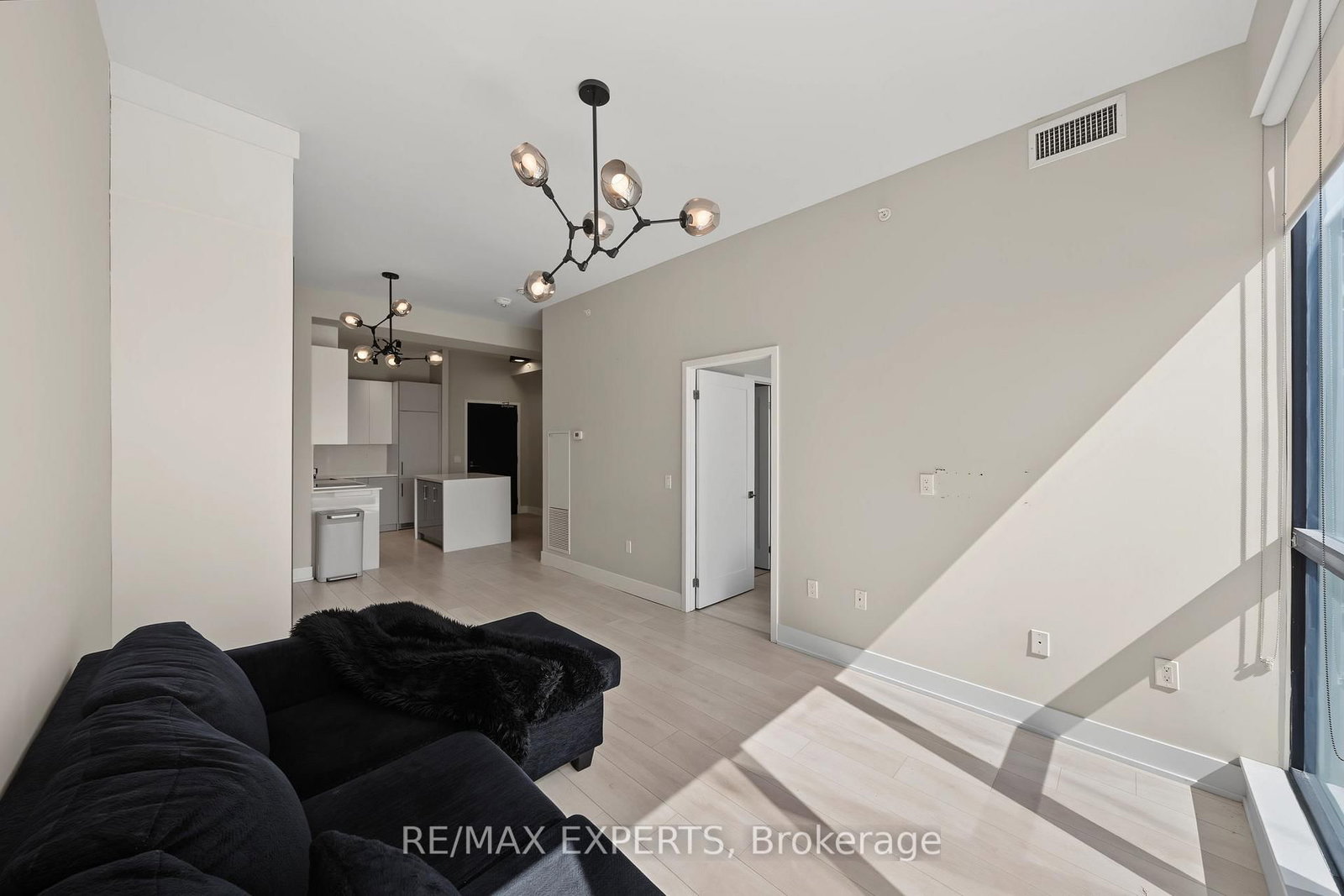 2916 Highway 7 • #201 • Vaughan, ON photo 17