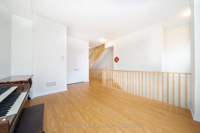 71 Millman Lane • Richmond Hill, ON photo 8