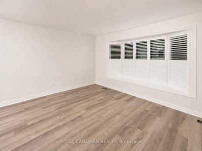 36 Maplegrove Avenue • Bradford West Gwillimbury, ON photo 4