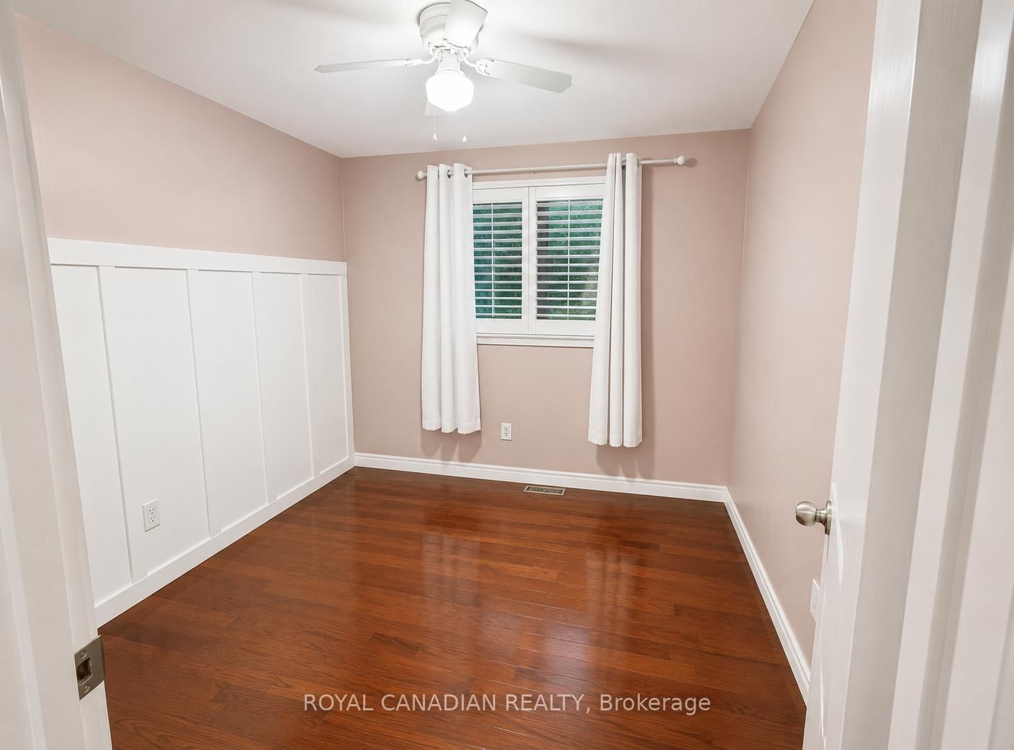 36 Maplegrove Avenue • Bradford West Gwillimbury, ON photo 9