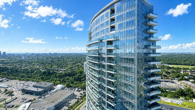 2732 - 7161 Yonge Street