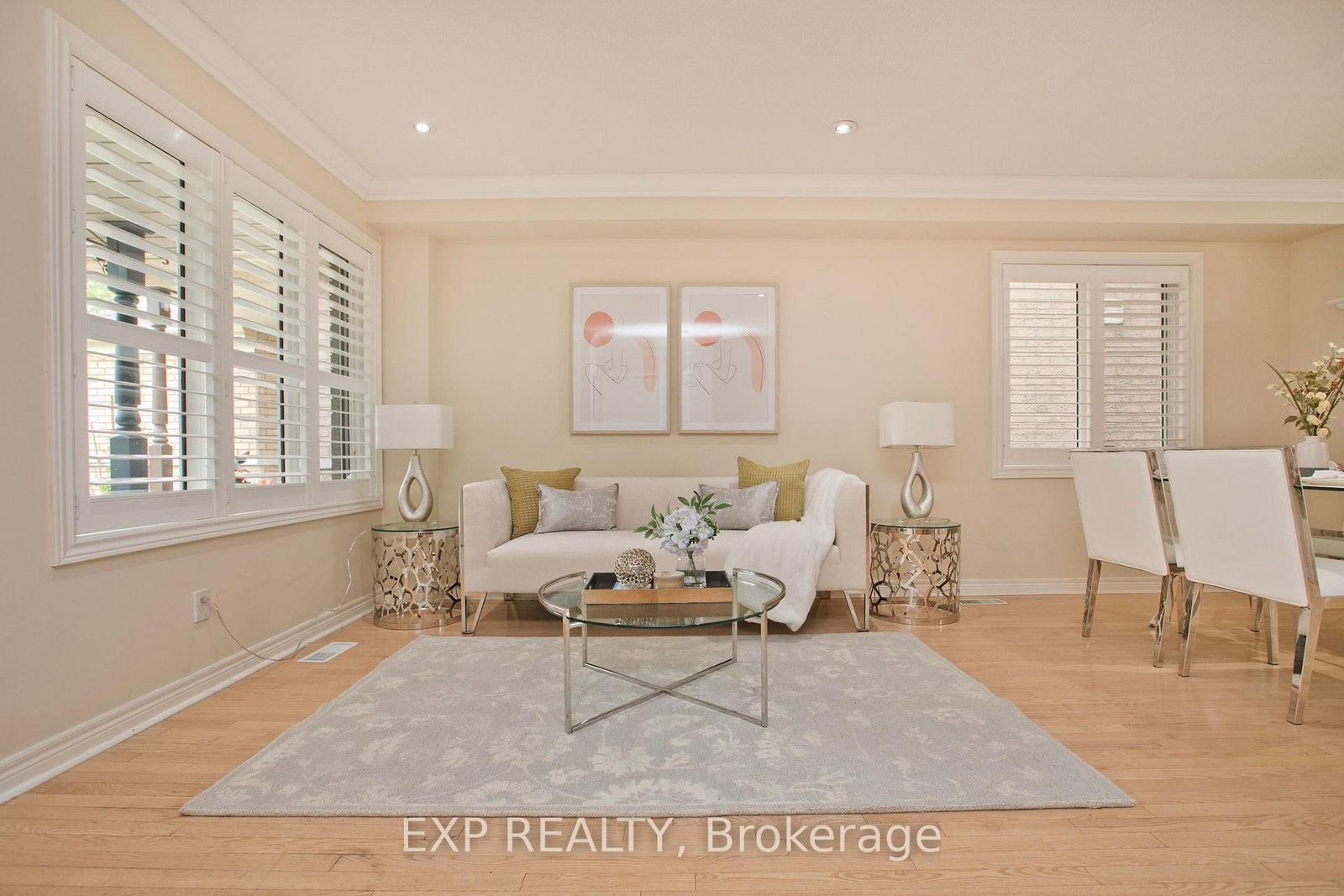 55 Sandway Crescent • Vaughan, ON photo 3