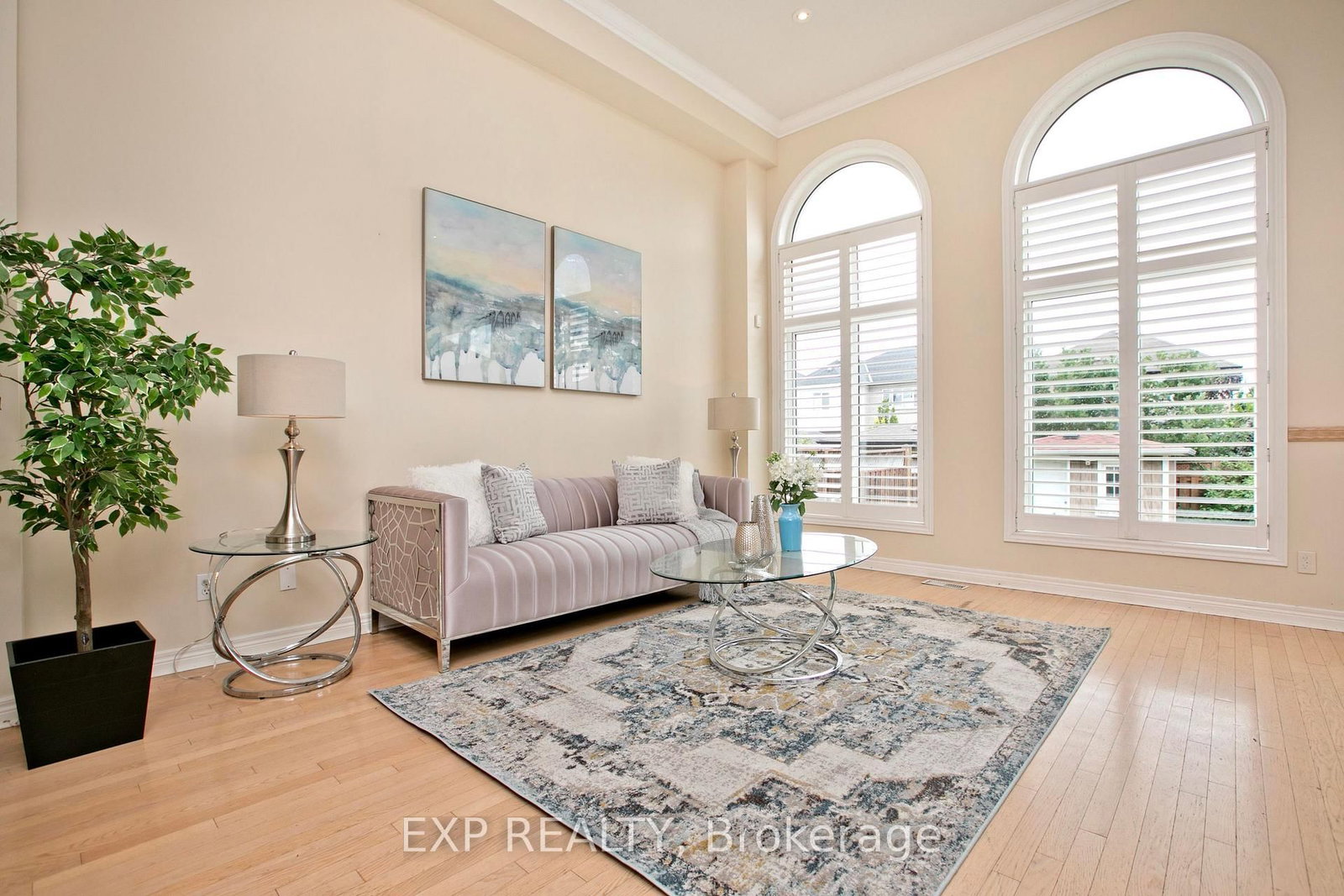 55 Sandway Crescent • Vaughan, ON photo 8