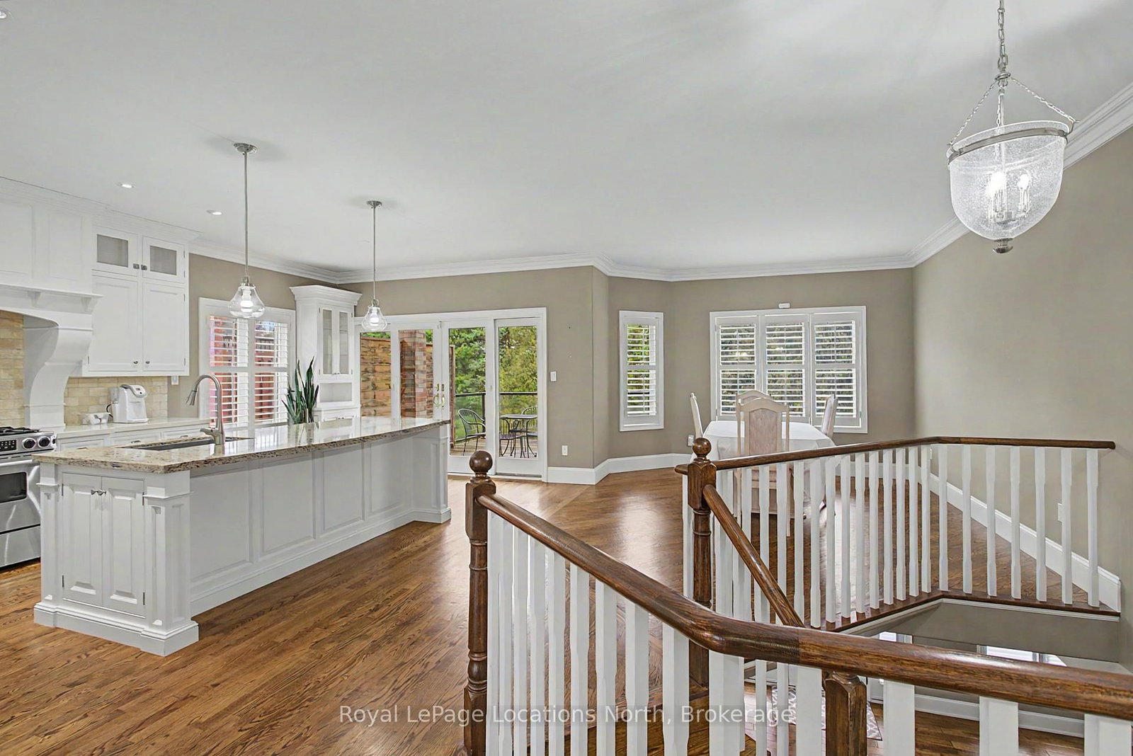 727 Madeline Heights • Newmarket, ON photo 16