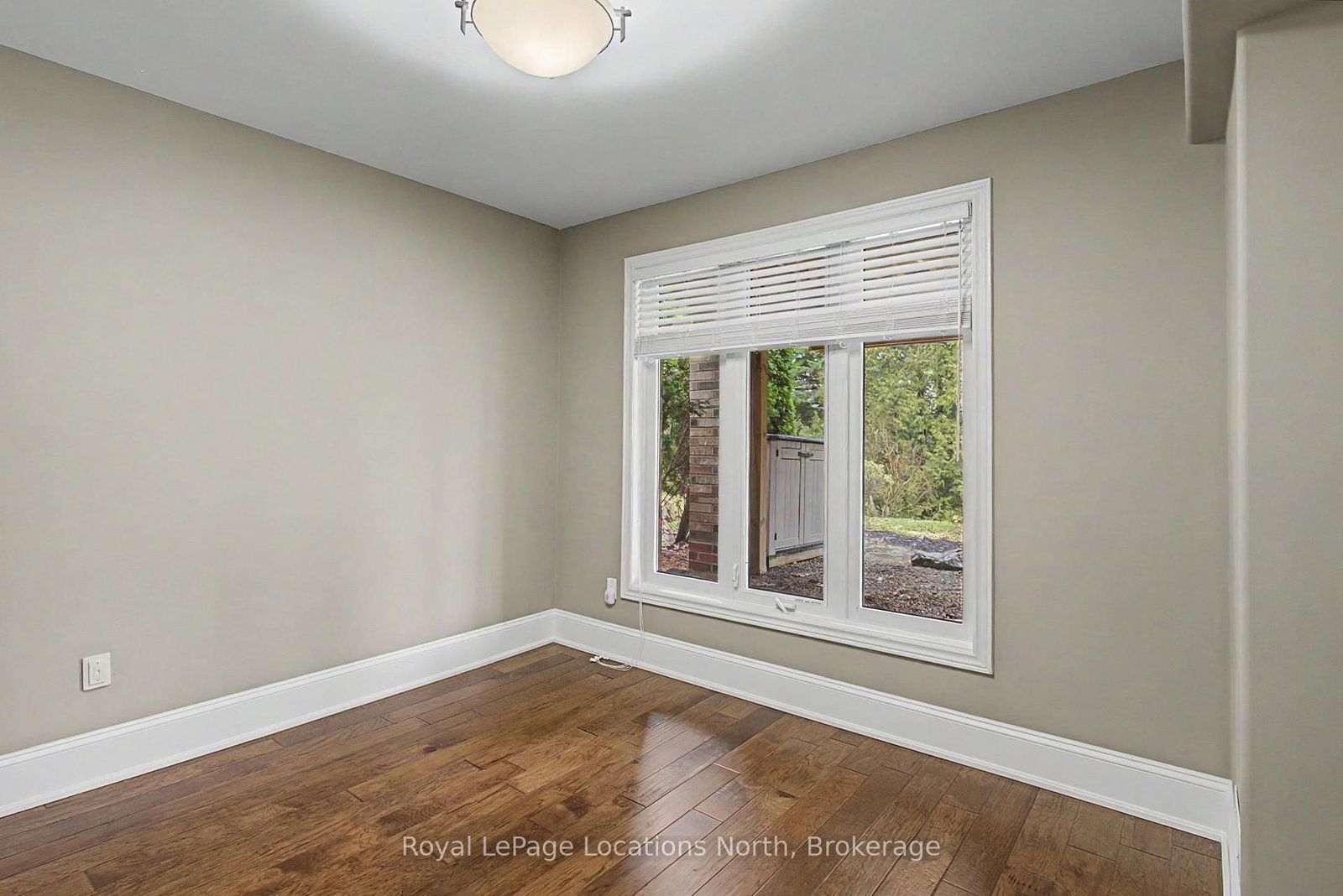 727 Madeline Heights • Newmarket, ON photo 19