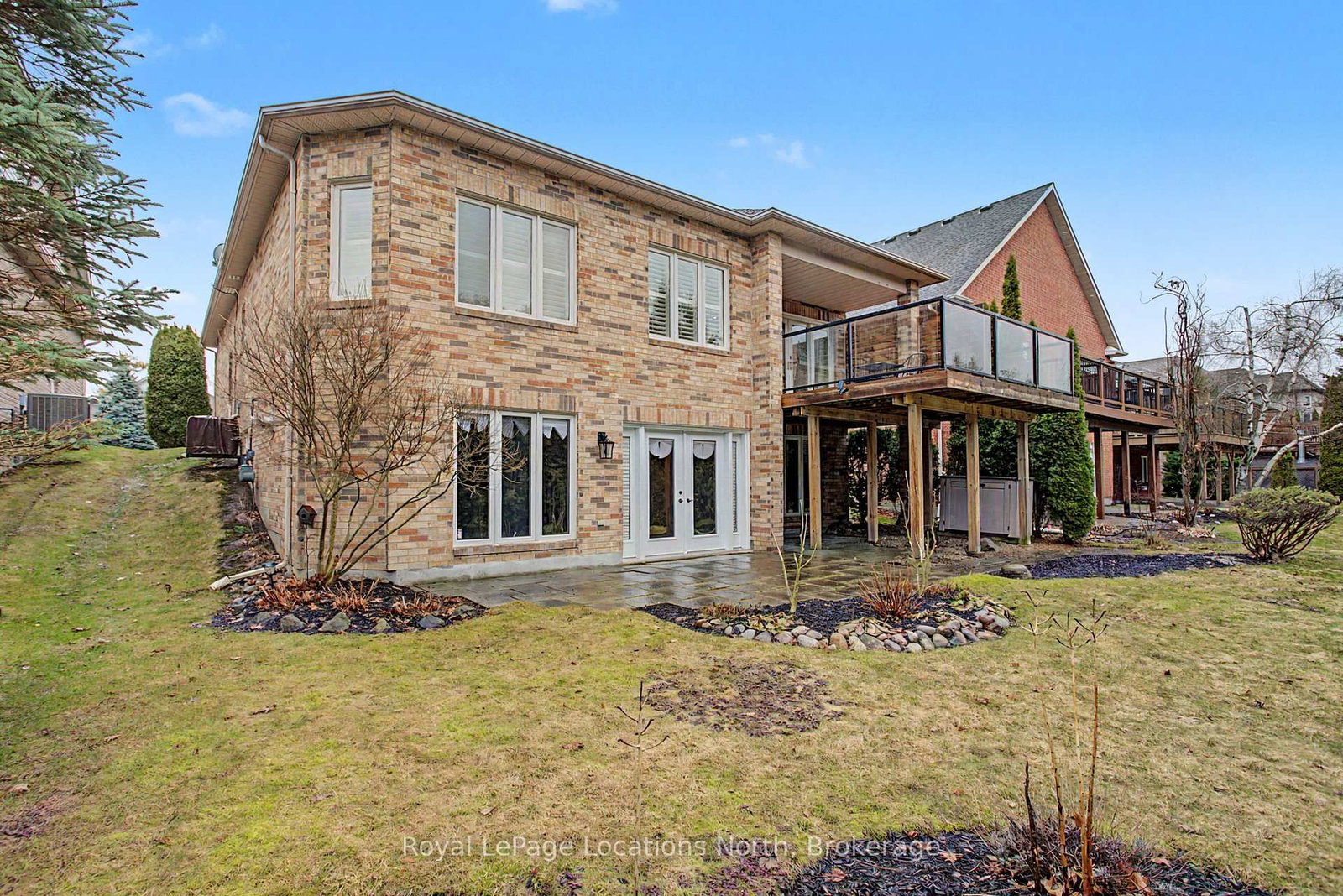 727 Madeline Heights • Newmarket, ON photo 24