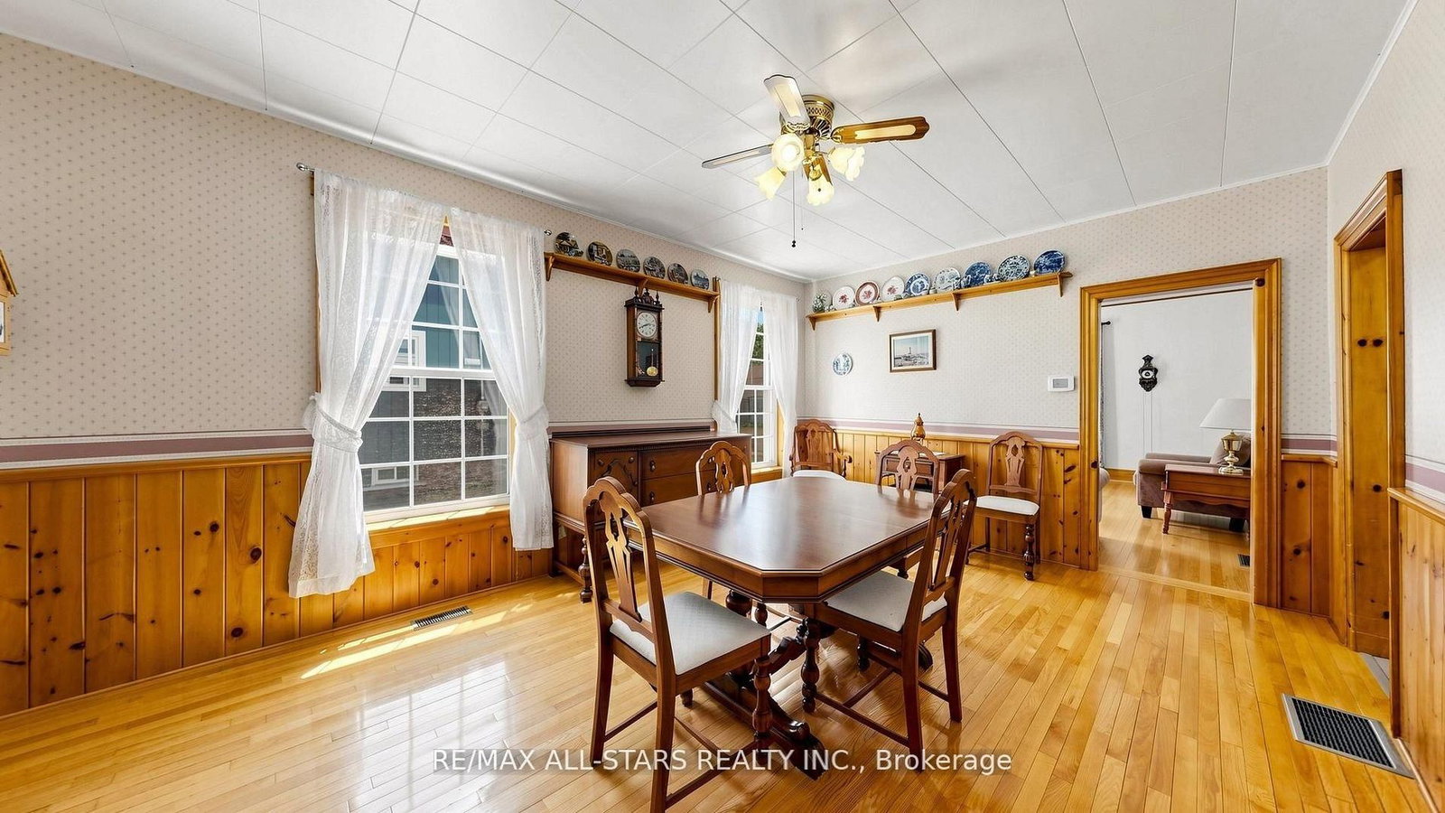 11 Marietta Street • Uxbridge, ON photo 9