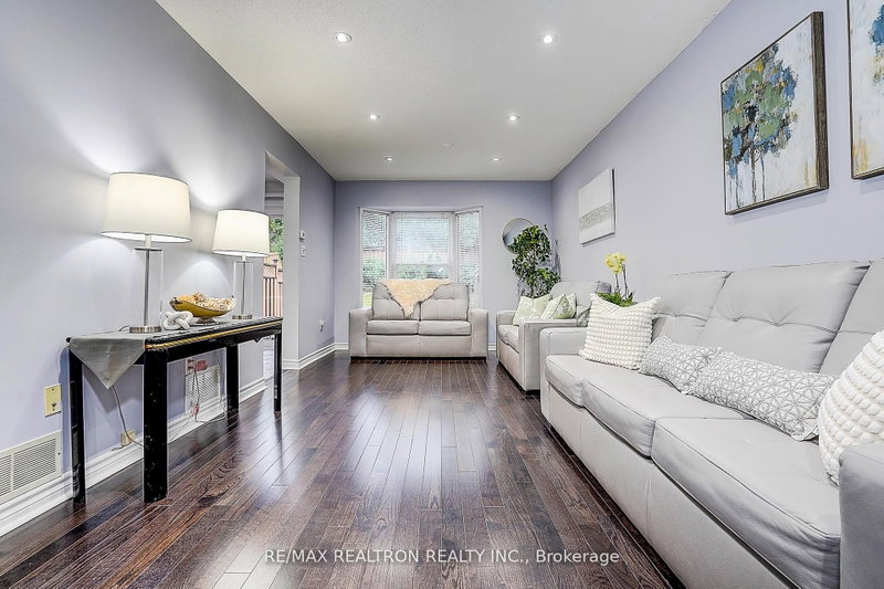 51 Steepleview Crescent