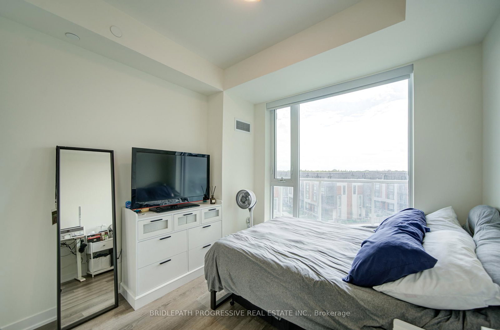 6 David Eyer Road • #518 • Richmond Hill, ON photo 22
