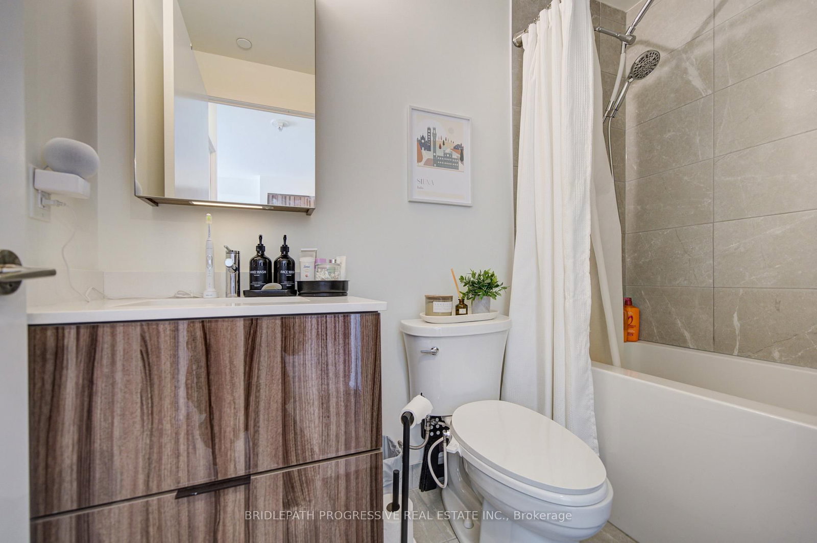 6 David Eyer Road • #518 • Richmond Hill, ON photo 25