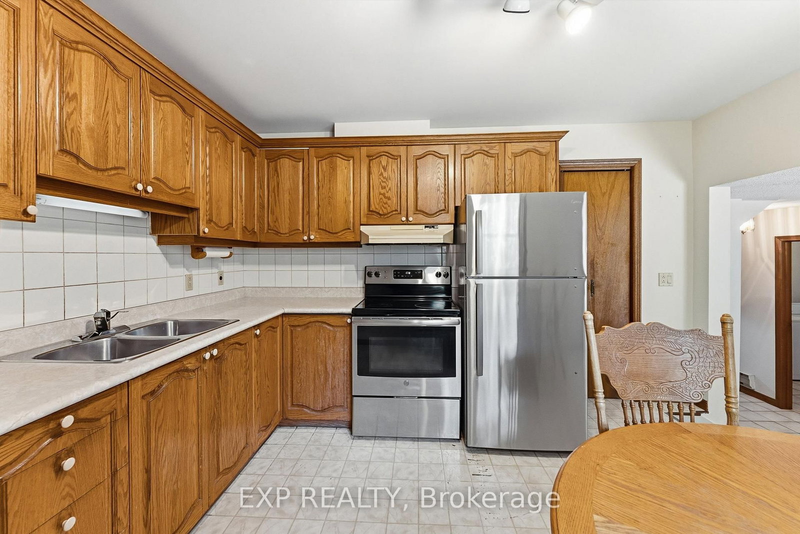 32 Louisa Street • Georgina, ON photo 12