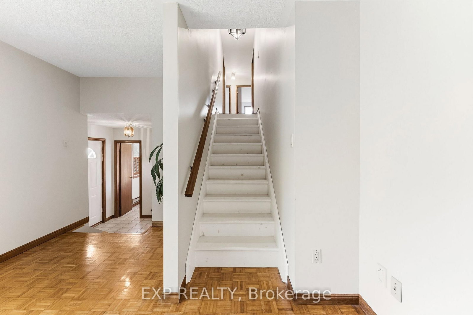 32 Louisa Street • Georgina, ON photo 19