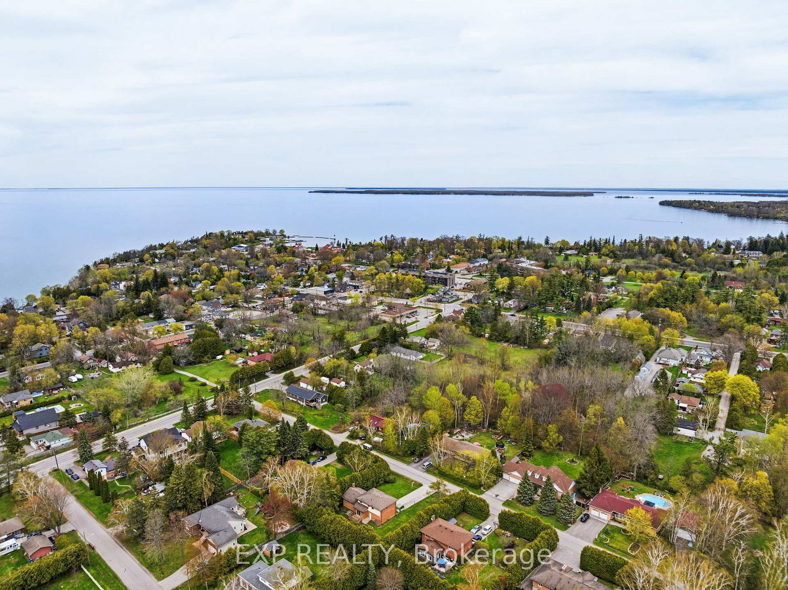 32 Louisa Street • Georgina, ON photo 40