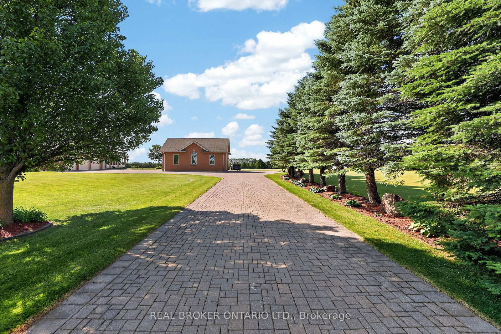3421 Cole Road • East Gwillimbury, ON photo 3