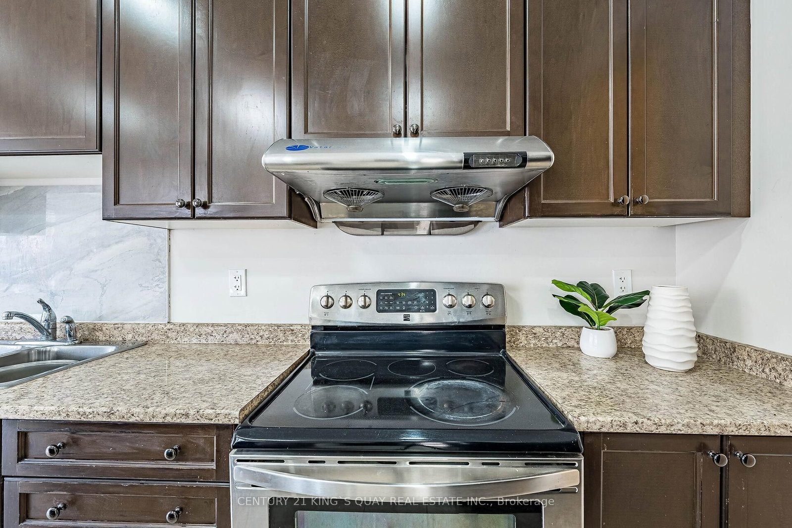 251 Cornell Park Avenue • Markham, ON photo 11