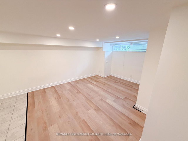 338 Demaine Crescent