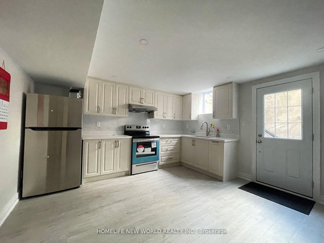 Bsmt - 62 Westchester Crescent