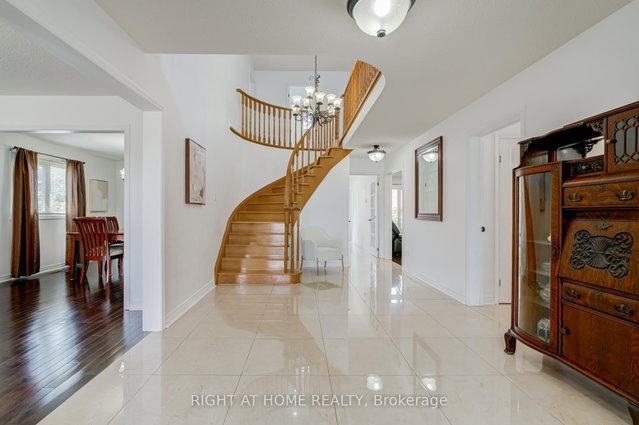 123 Lamp Crescent