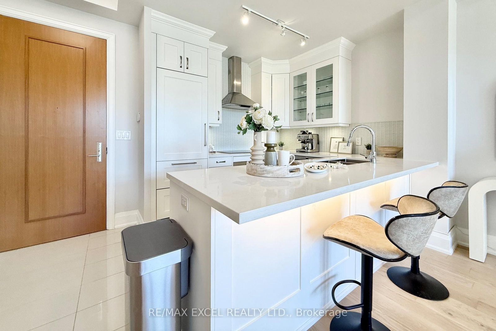 9 Stollery Pond Crescent • #208 • Markham, ON photo 12