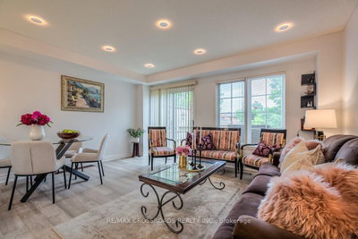 8 Larissa Court — photo 5