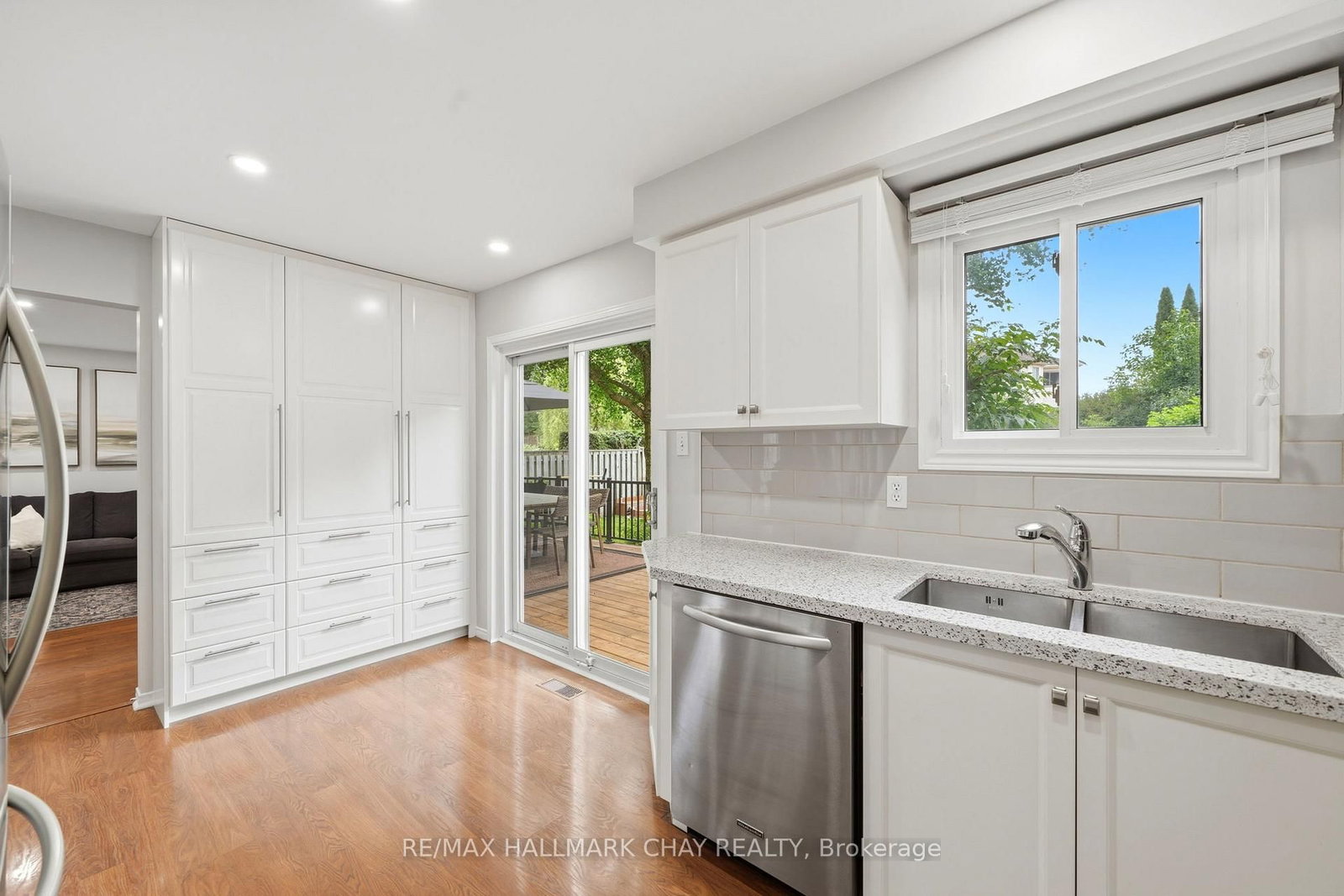 4 S Daniele Avenue • New Tecumseth, ON photo 12
