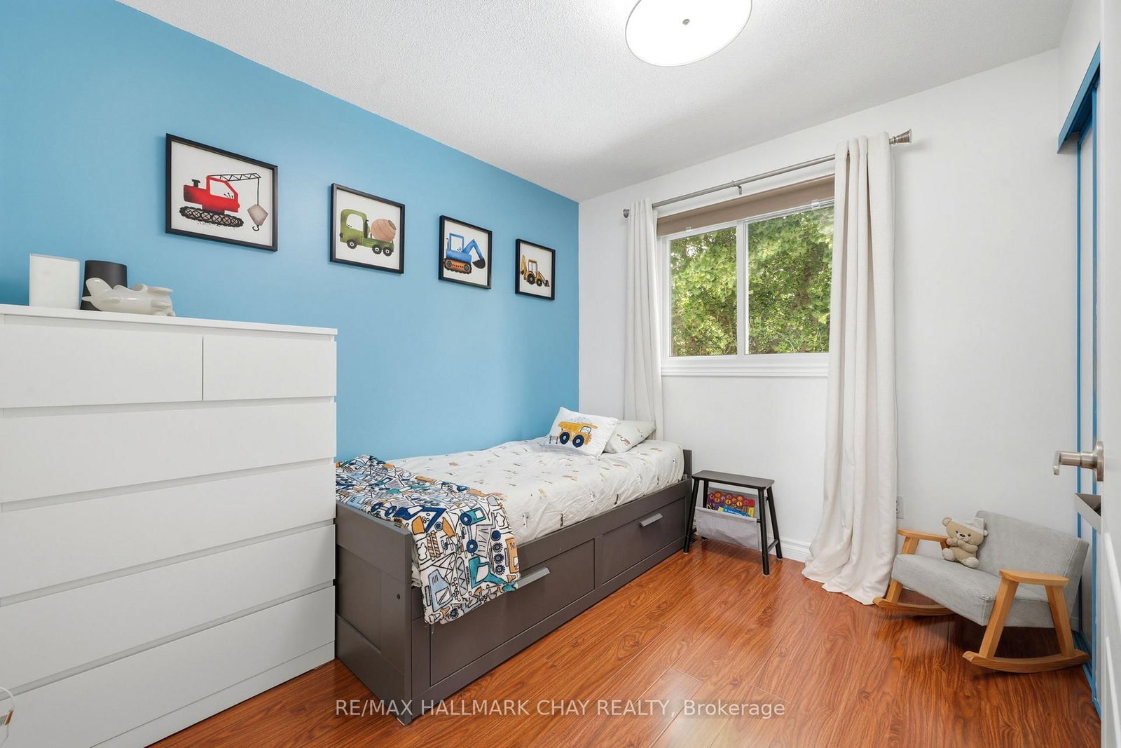 4 S Daniele Avenue • New Tecumseth, ON photo 25