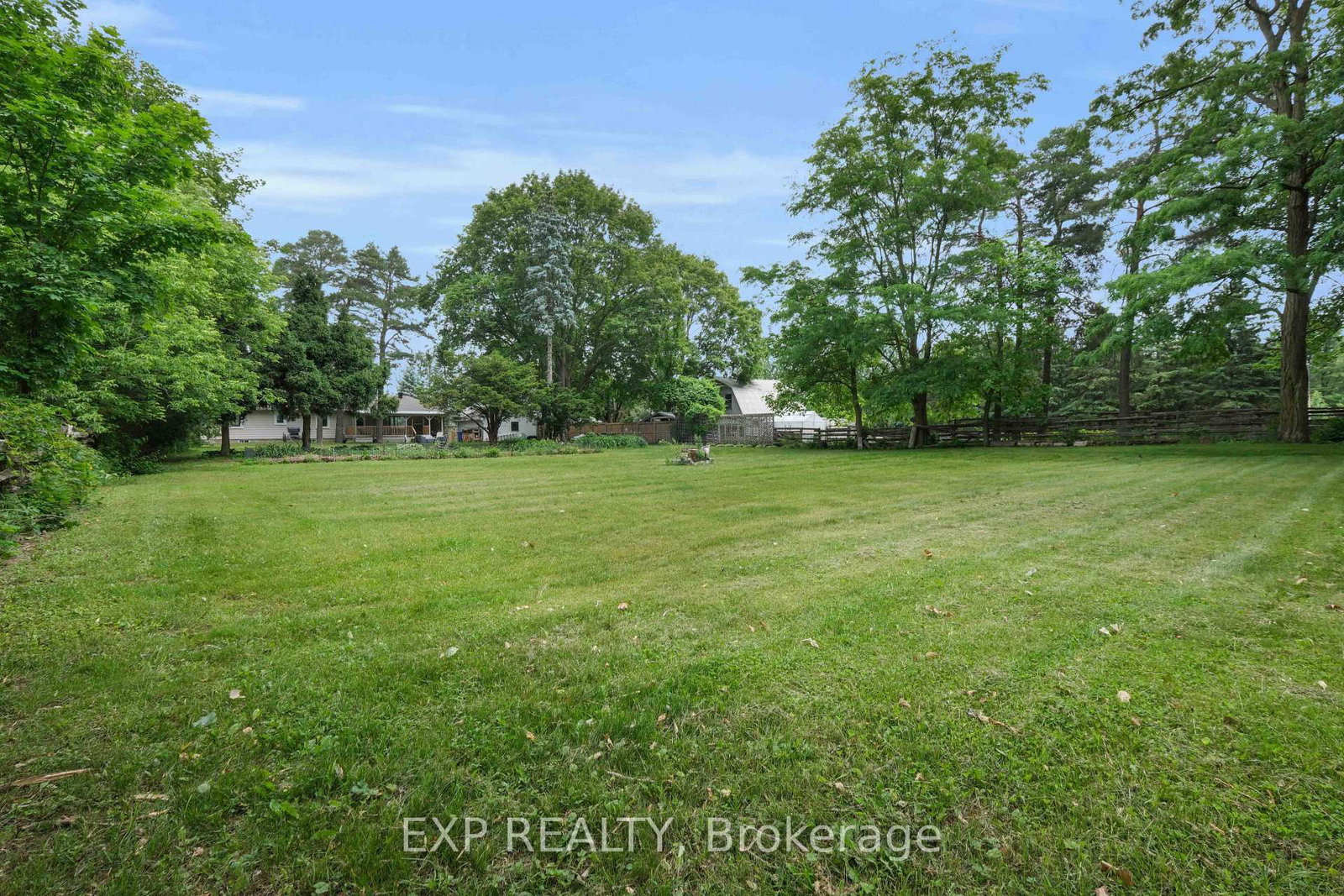 5373 Aurora Road • Whitchurch-Stouffville, ON photo 6