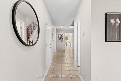 2272 Warrington Way • Innisfil, ON photo 9