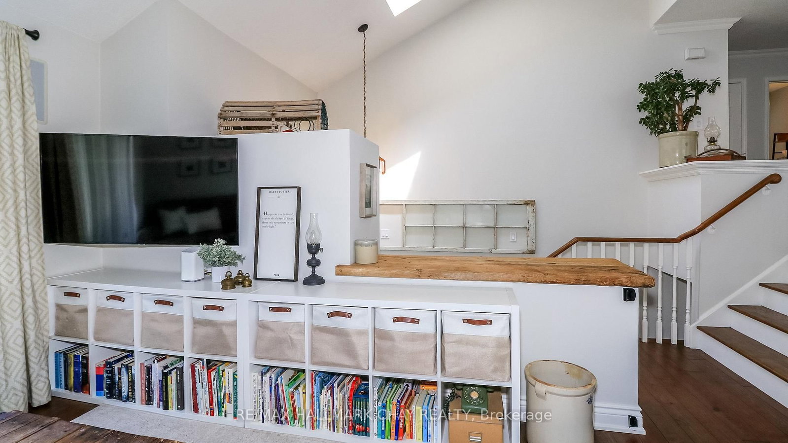 2281 Scythes Street • Innisfil, ON photo 9