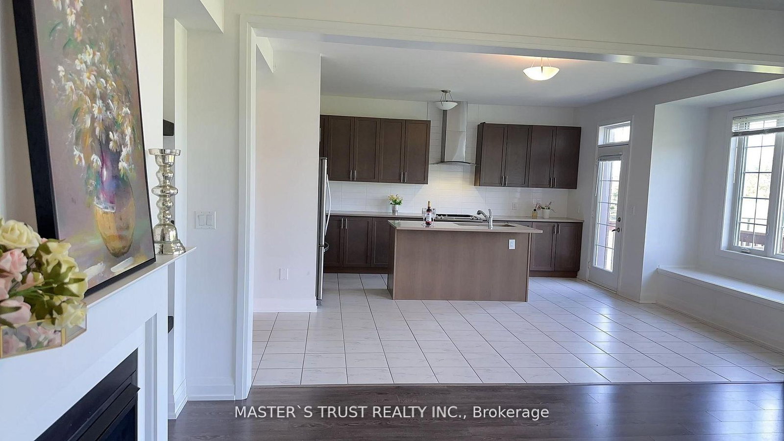 102 Frank Kelly Drive • East Gwillimbury, ON photo 10